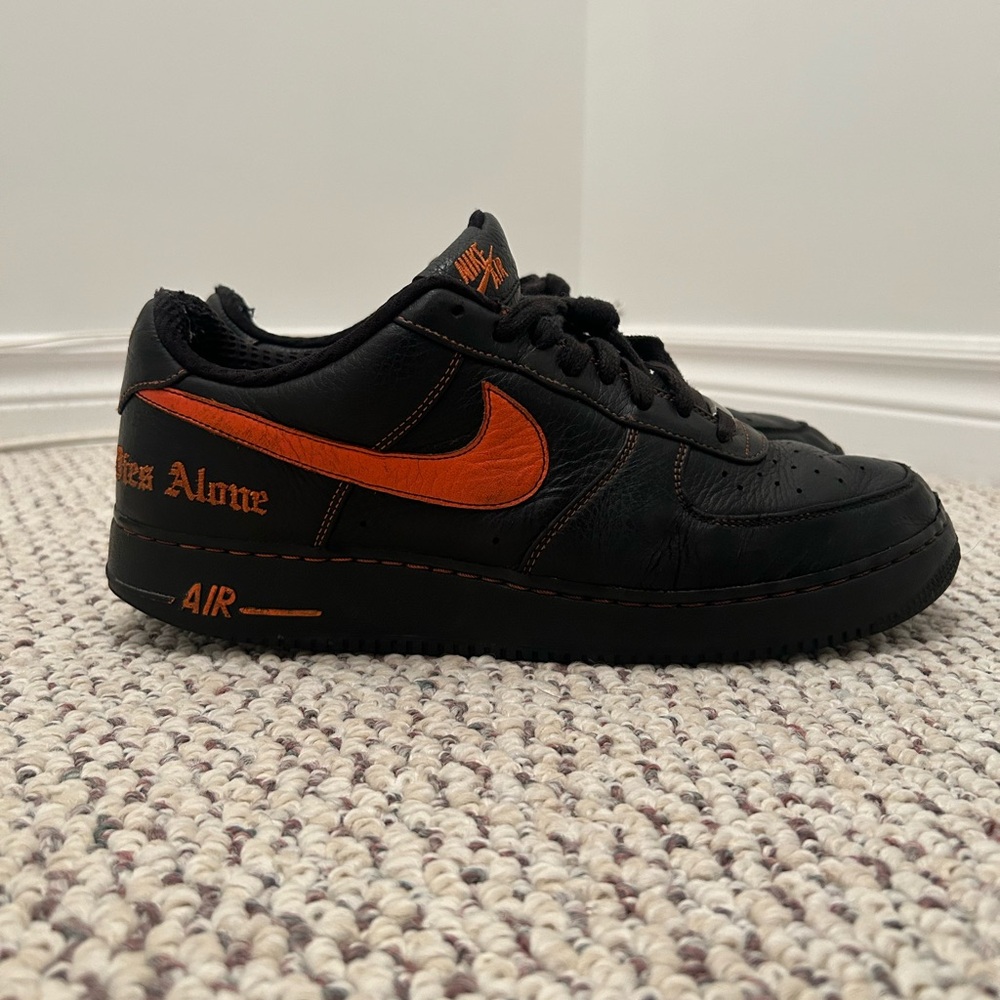 Black & Orange Nike x Vlone shoes (VERY RARE)